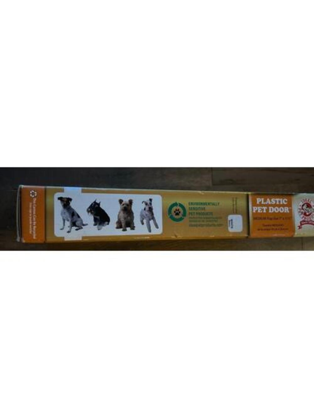 Ideal Pet Products Plastic Doggie Door Medium Flap Size 7" x 11 1/4" NEW Dog Cat - Picture 3 of 7